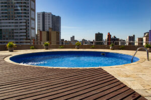 brasil-500-piscina-300x200[1]