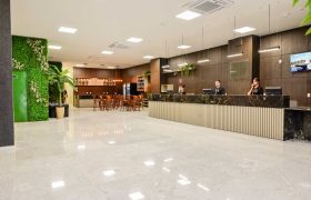 Bristol Marambaia - Recepção